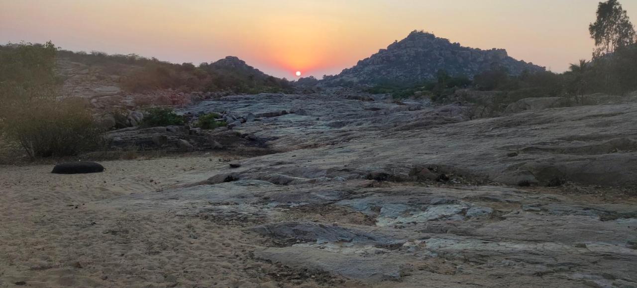 White Sand Hampi Bagian luar foto